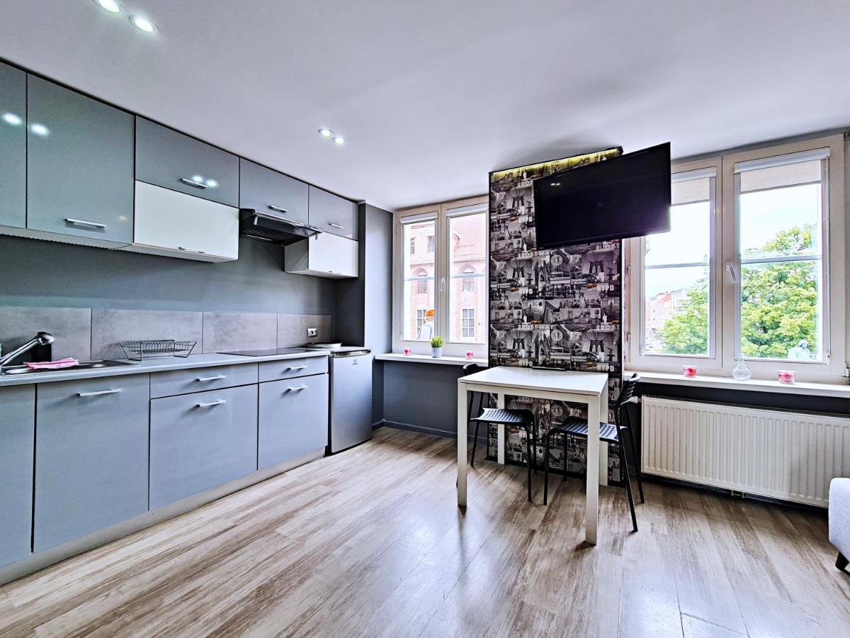Apartament Z Widokiem Na Pomnik Kopernika - Rynek Staromiejski Thorn Exterior foto