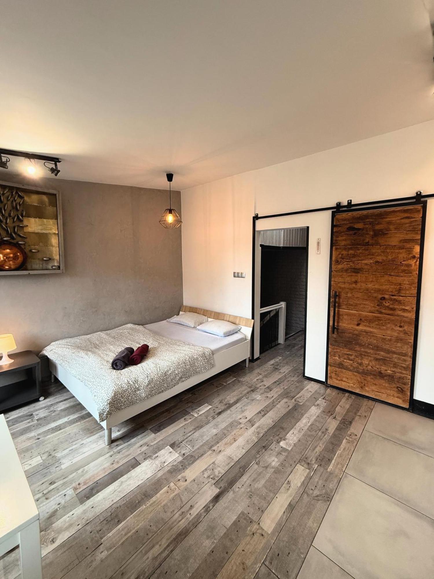 Apartament Z Widokiem Na Pomnik Kopernika - Rynek Staromiejski Thorn Exterior foto