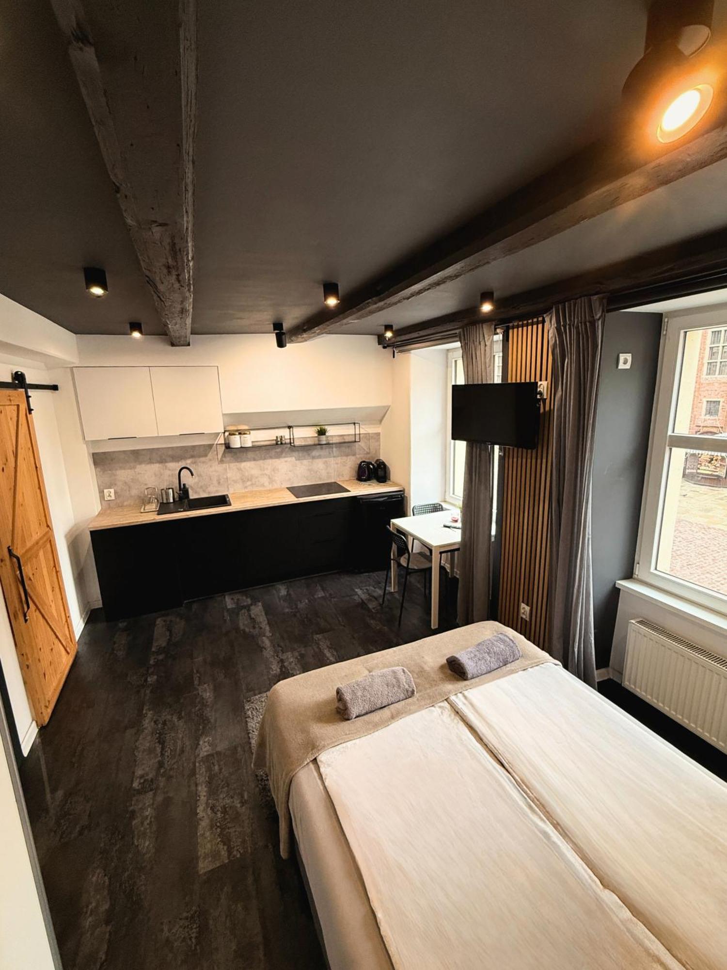 Apartament Z Widokiem Na Pomnik Kopernika - Rynek Staromiejski Thorn Exterior foto